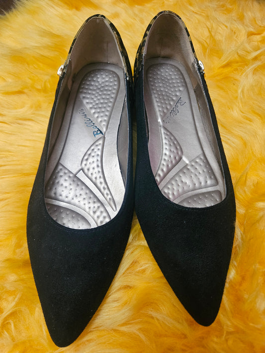 NWOT Bellini's Suede Shoes Size 11