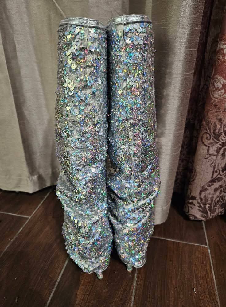 NWT Azalea Wang Sequin Boots Size 8.5