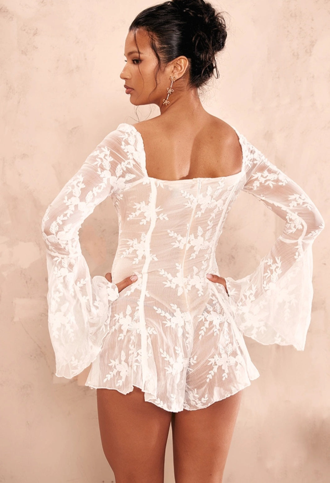 NWT Pretty Little Thing Lace Thong Romper Size 12