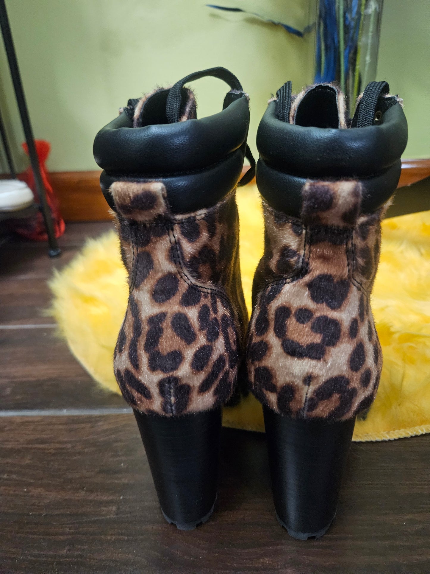 NWOT Aldo Animal Boots Size 8.5