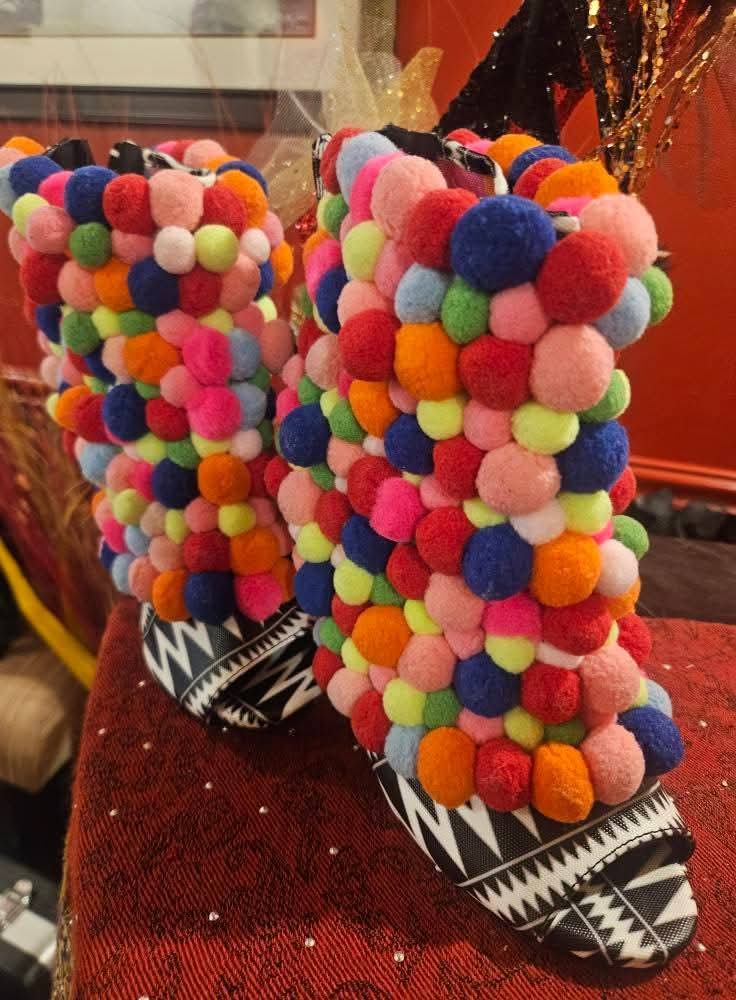 NWOT Privilege Pom Pom Booties Size 8