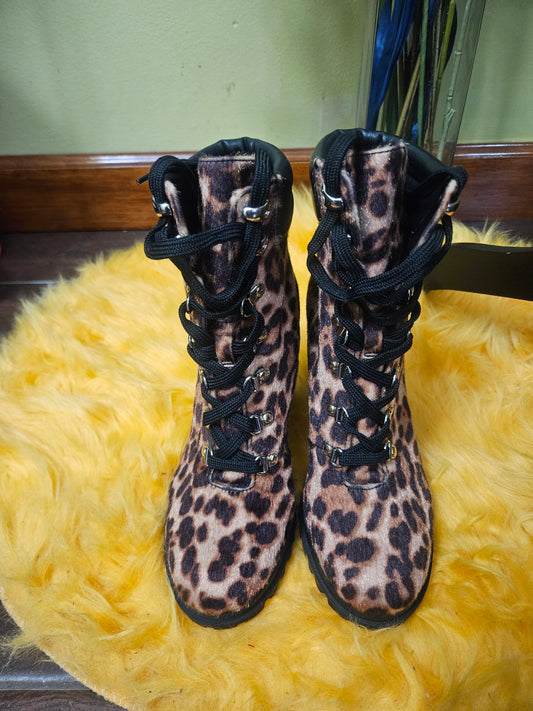NWOT Aldo Animal Boots Size 8.5