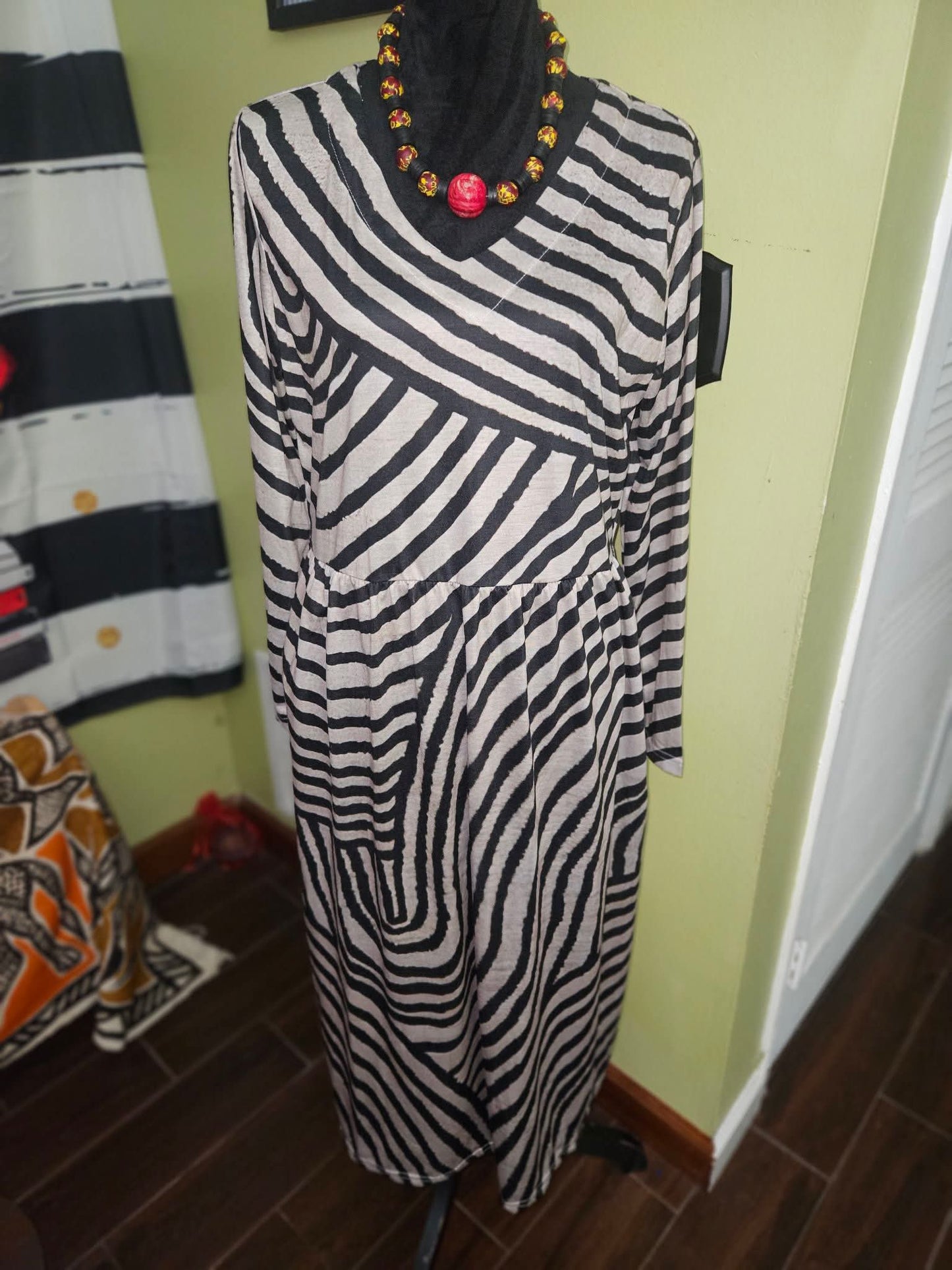 Zebra Print Long Babydoll Dress Size Large/Slim XL
