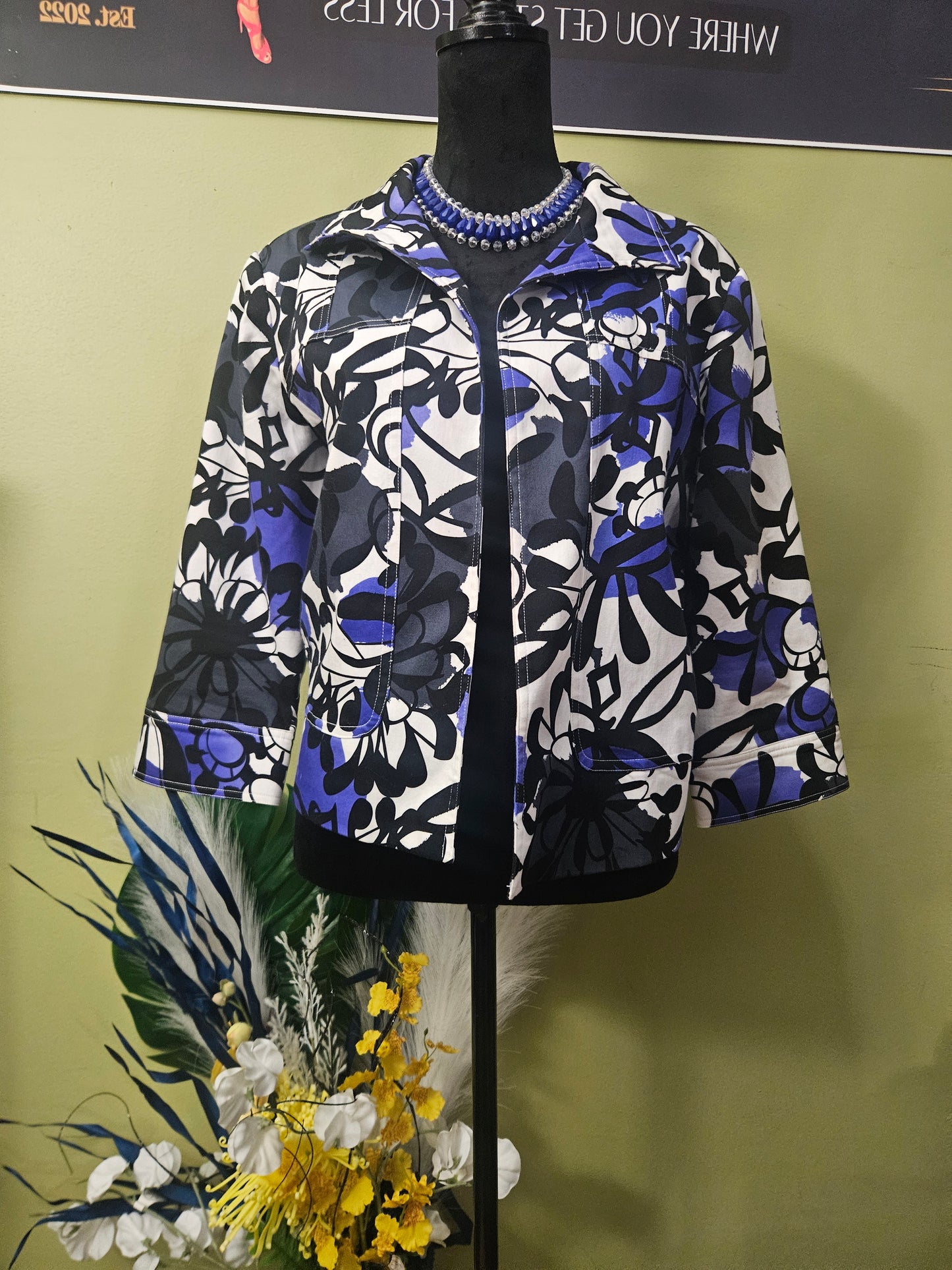 Patrick Christopher Purple Floral Size XL